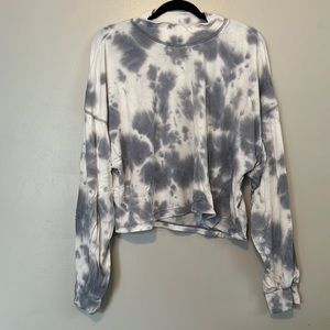 Acid wash crop long sleeve